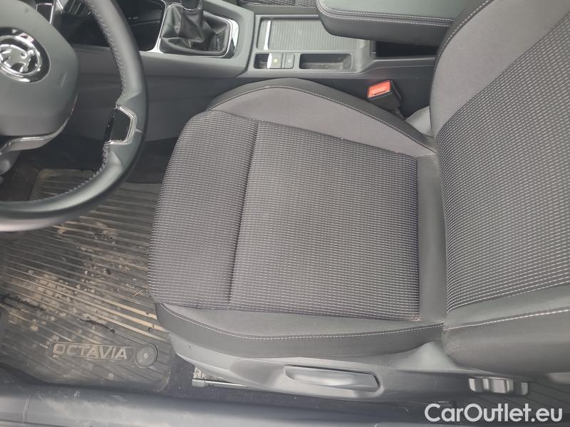  Skoda  Octavia  Combi (NX3)(2020) Oct.Combi 1.0TSI 81 Ambition #12