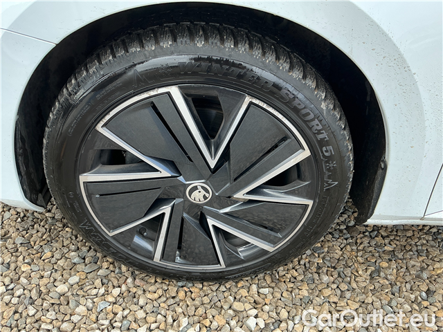  Skoda  Superb Supe.com.2.0TDI 147 Style Aut #1