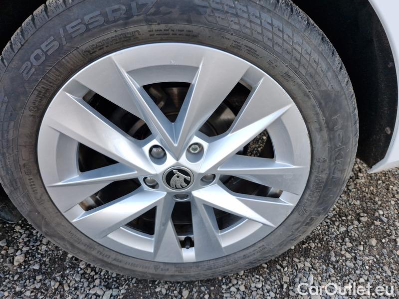  Skoda  Octavia  Combi (NX3)(2020) Oct.Com.1.5e-TEC 110 Style AT #17
