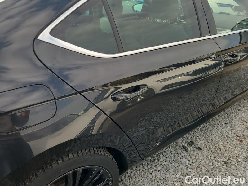  Skoda  Superb  (3V3)(2015) Supe.2.0TDI 147 Style 4x4 Aut #24