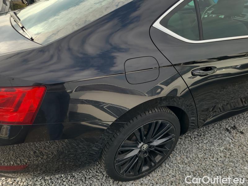  Skoda  Superb  (3V3)(2015) Supe.2.0TDI 147 Style 4x4 Aut #22