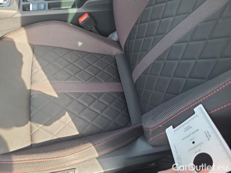  Skoda  Octavia  Combi (NX3)(2020) Oct.C. 2.0TDI 147 RS 4x4 AT #9