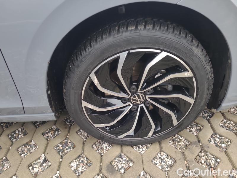  Volkswagen  Golf  VIII Variant (CG5) 2020 Var.1.5 TSI 96 Life #5