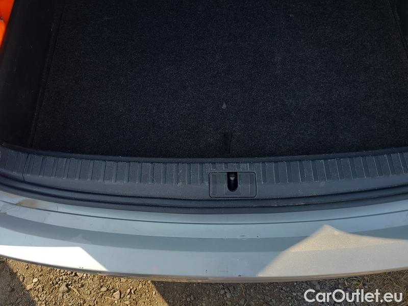  Skoda  Octavia  Combi (NX3)(2020) Oct.Com.1.0 e-TEC 81 Ambit.AT #18