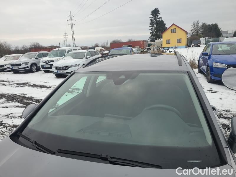  Volkswagen  Golf  VIII Variant (CG5) 2020 Var.1.5 TSI 96 Life #12