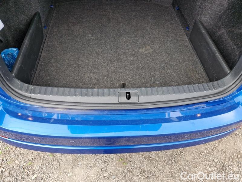  Skoda  Octavia  Combi (NX3)(2020) Oct.Combi 2.0TDI 85 Ambition #20