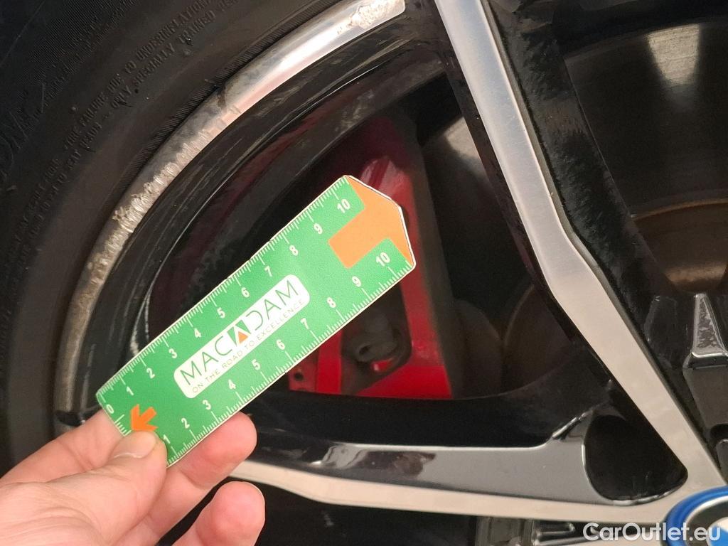  Bmw  Serie 3 BMW Série 3 Berline / 2018 / 4P / Berline 330e 292ch M Sport BVA8 Hybride #19