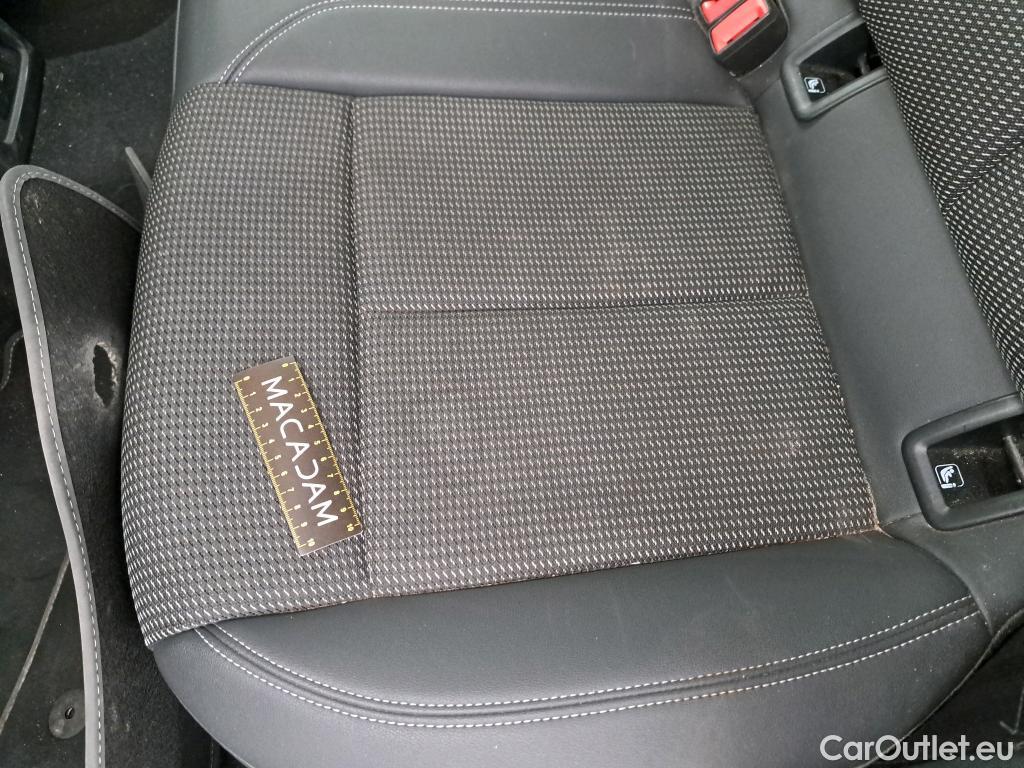  Audi  A3 AUDI  Sportback / 2020 / 5P / Berline 35 TFSI 150 MHEV S Tronic S Line #51