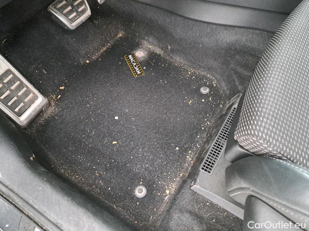  Audi  A3 AUDI  Sportback / 2020 / 5P / Berline 35 TFSI 150 MHEV S Tronic S Line #41