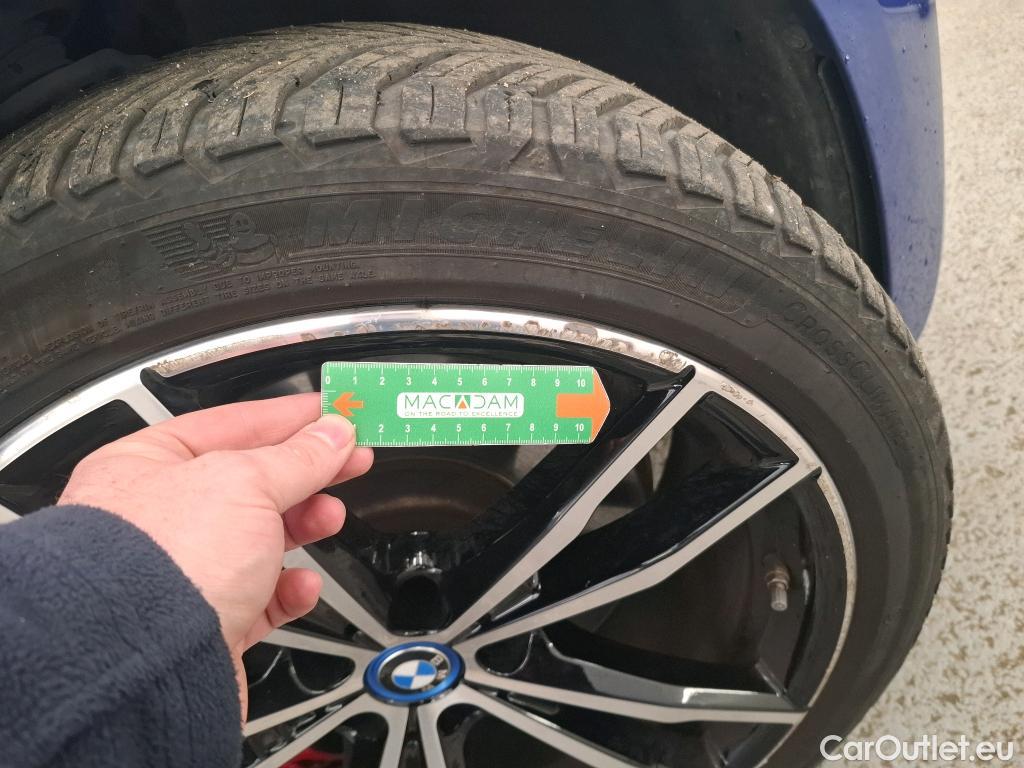  Bmw  Serie 3 BMW Série 3 Berline / 2018 / 4P / Berline 330e 292ch M Sport BVA8 Hybride #17