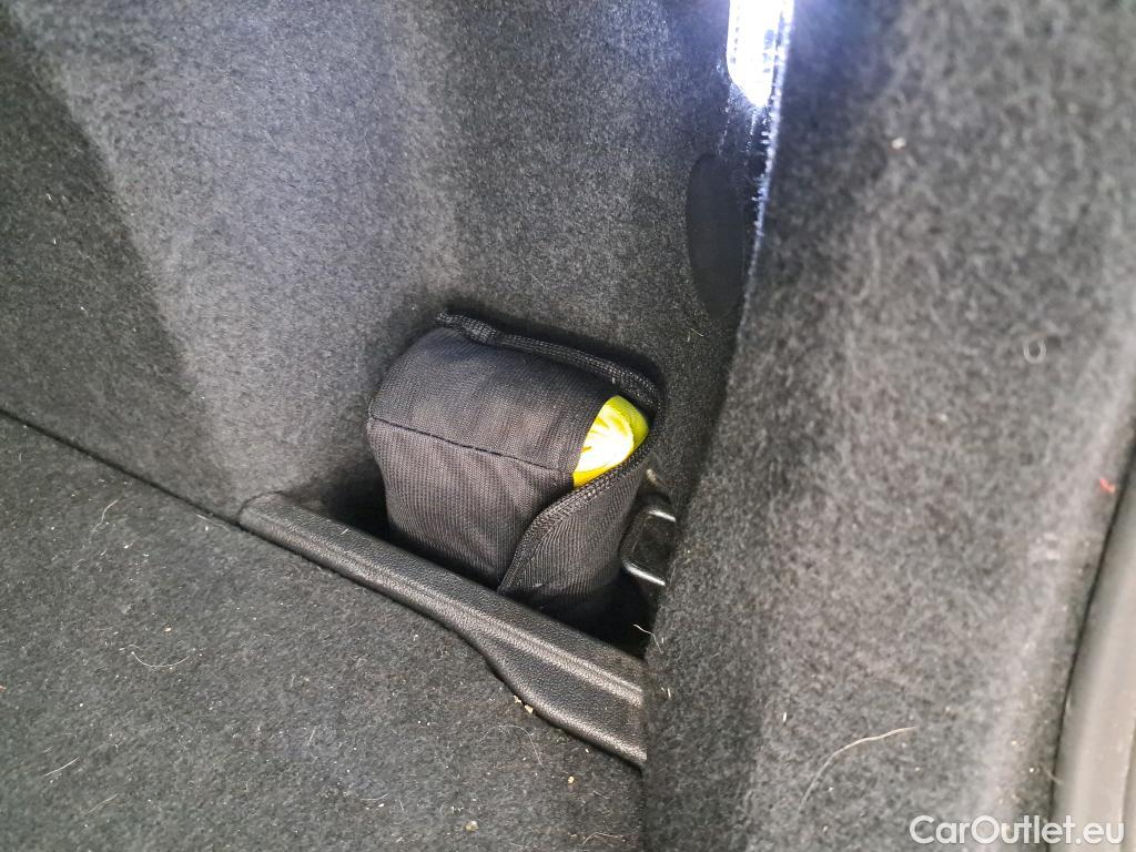  Audi  A3 AUDI  Sportback / 2020 / 5P / Berline 35 TFSI 150 MHEV S Tronic S Line #39