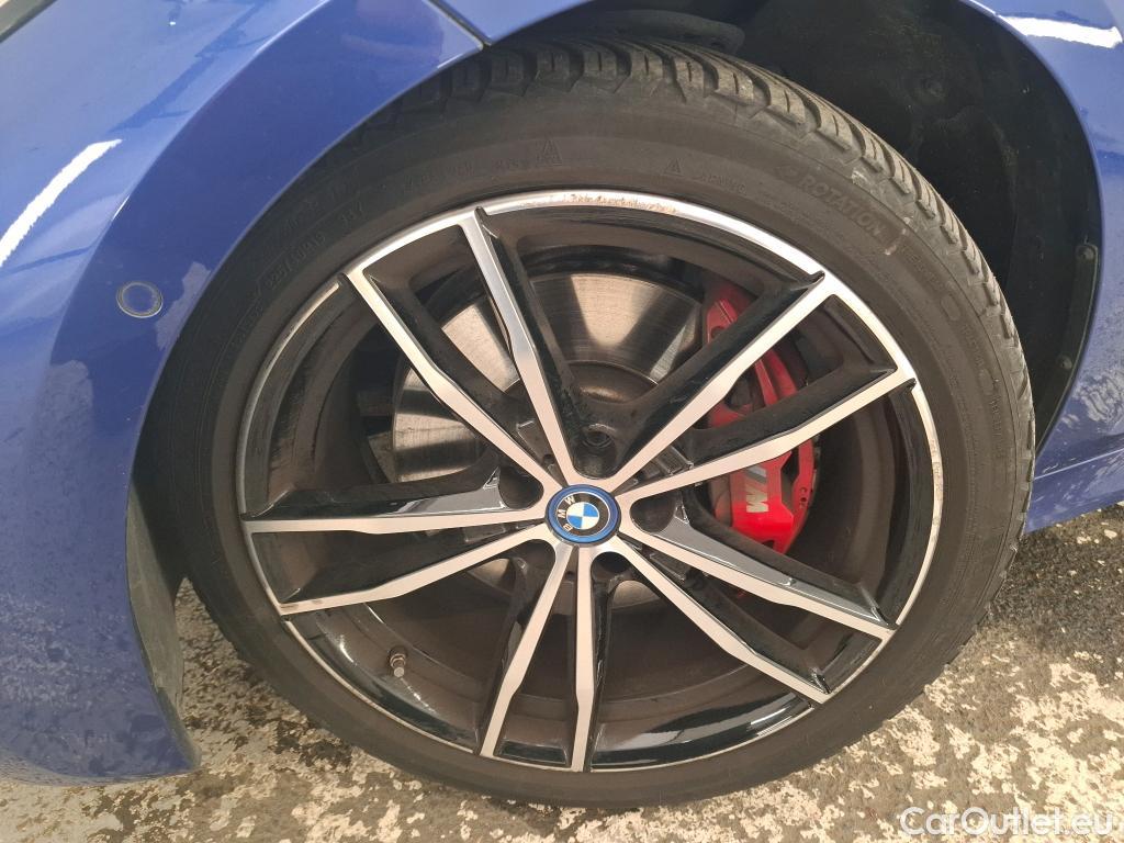  Bmw  Serie 3 BMW Série 3 Berline / 2018 / 4P / Berline 330e 292ch M Sport BVA8 Hybride #7