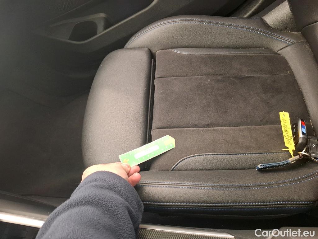  Bmw  Serie 3 BMW Série 3 Berline / 2018 / 4P / Berline 330e 292ch M Sport BVA8 Hybride #29