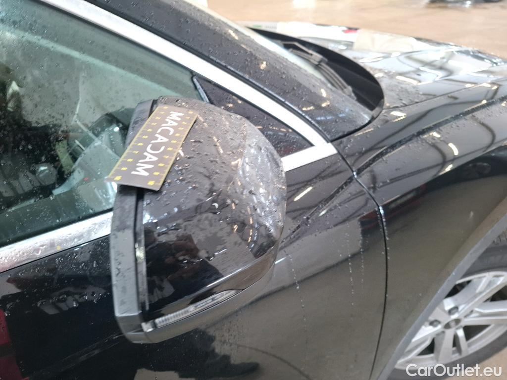  Audi  Q3 AUDI  / 2018 / 5P / SUV 35 TFSI 150 MHEV S TRONIC BUSINESS LINE #31