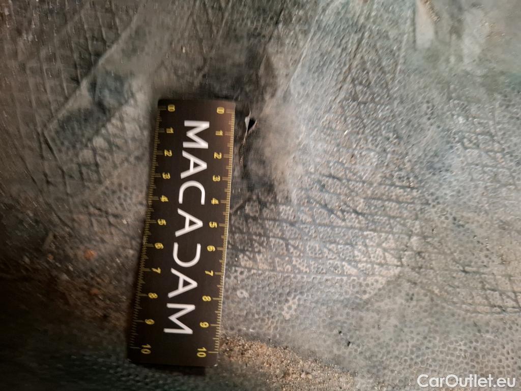  Ford  Transit FORD  Custom  2018  4P  Fourgon tôlé 20 ECOBLUE 130 mHEV 300 L2H1 T BUSINESS #36