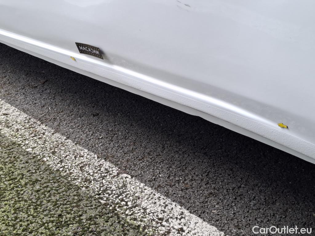  Ford  Transit FORD  Custom  2018  4P  Fourgon tôlé 20 ECOBLUE 130 mHEV 300 L2H1 T BUSINESS #7