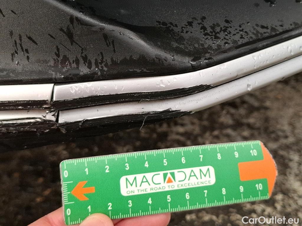  KIA  Ev6 KIA  / 2021 / 5P / SUV BEV 77.4 KWH AIR ACTIVE BUSINESS #16