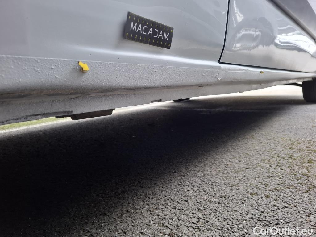  Ford  Transit FORD  Custom  2018  4P  Fourgon tôlé 20 ECOBLUE 130 mHEV 300 L2H1 T BUSINESS #17