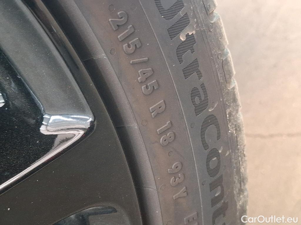  Mazda  3 MAZDA Mazda / 2019 / 5P / Berline e-Skyactiv G M-Hyd 122 Business Ex BVM6 #13