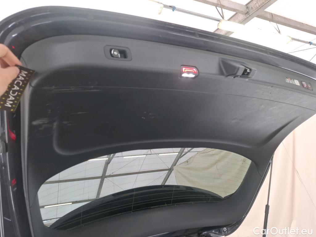  Mercedes  GLC MERCEDES-BENZ  / 2022 / 5P / SUV  400 e Business Line 4MATIC #10