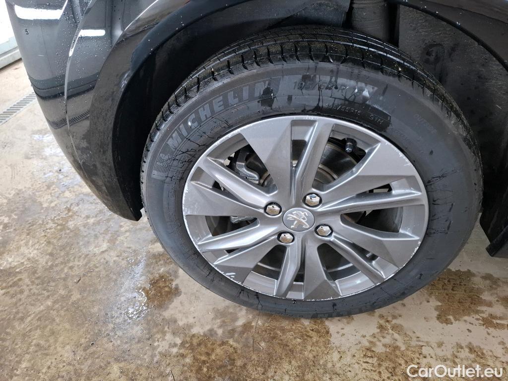  Peugeot  208  (e-) Allure Pack 50kWh BVA #9