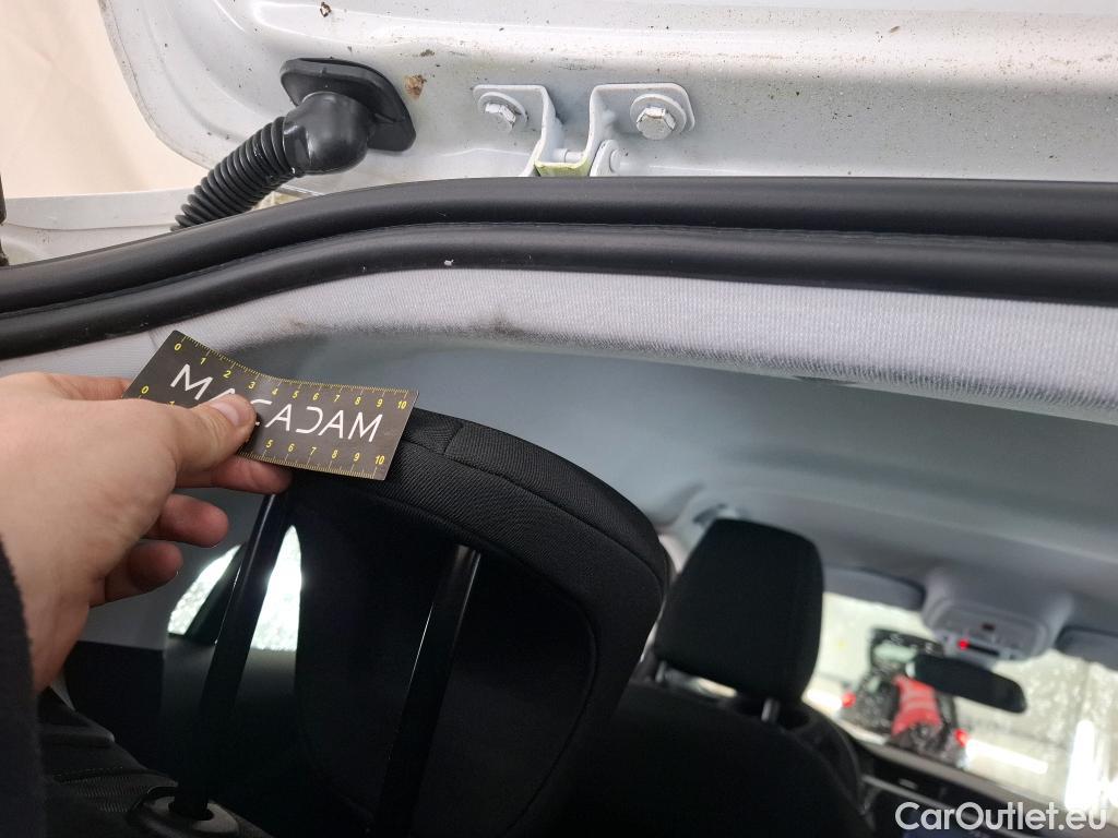  Opel  Corsa  F e Edition Business 50kWh BVA #7