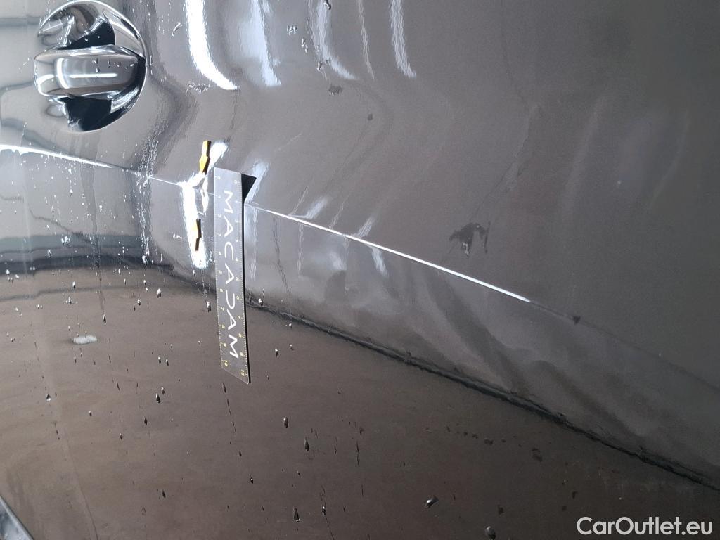  Peugeot  208  (e-) Allure 50kWh BVA #8