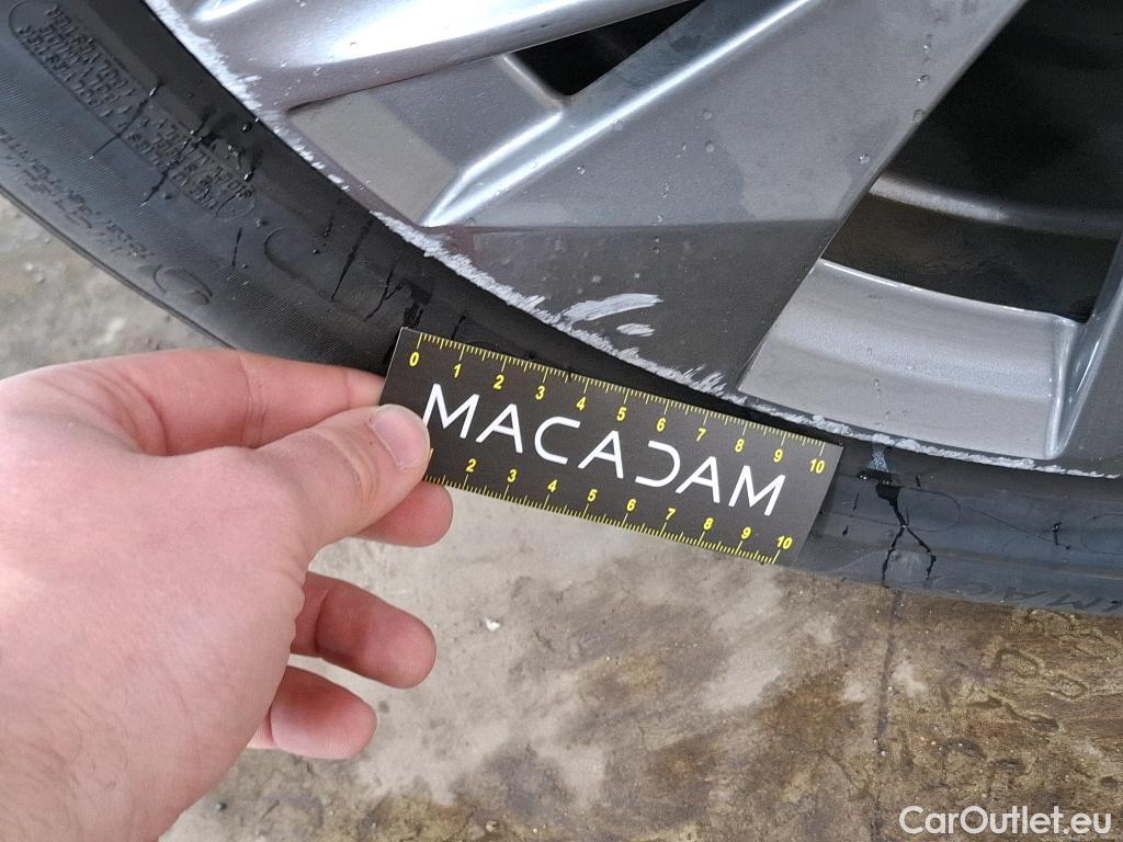  Peugeot  208  (e-) Allure Pack 50kWh BVA #14