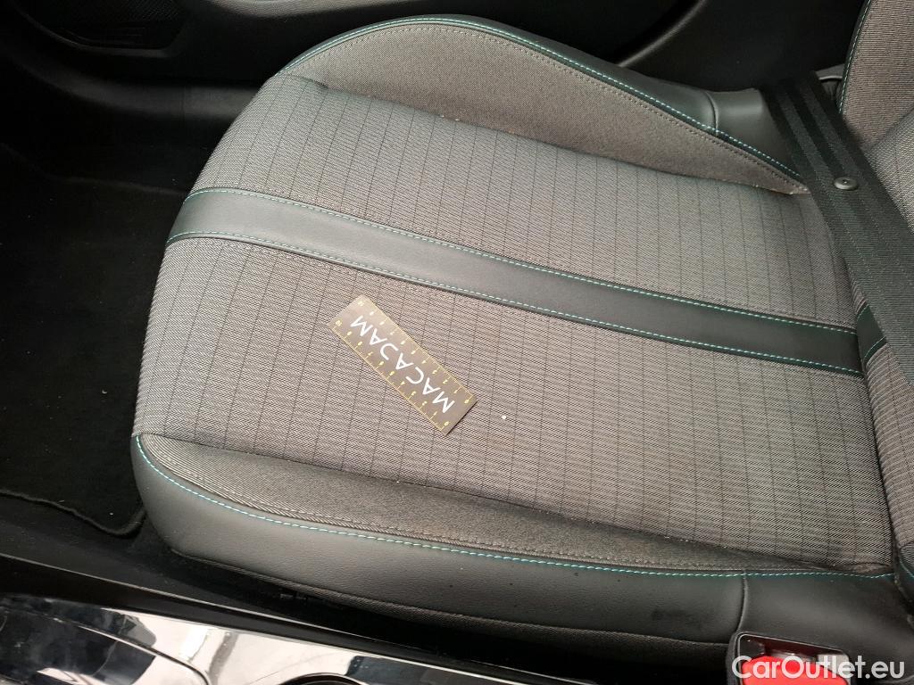  Peugeot  208  (e-) Allure 50kWh BVA #12