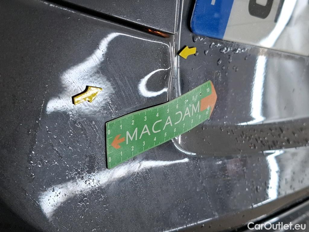  Toyota  C-HR TOYOTA  / 2016 / 5P / SUV 1.8 Hybride 122 Dynamic Business Stage A #8