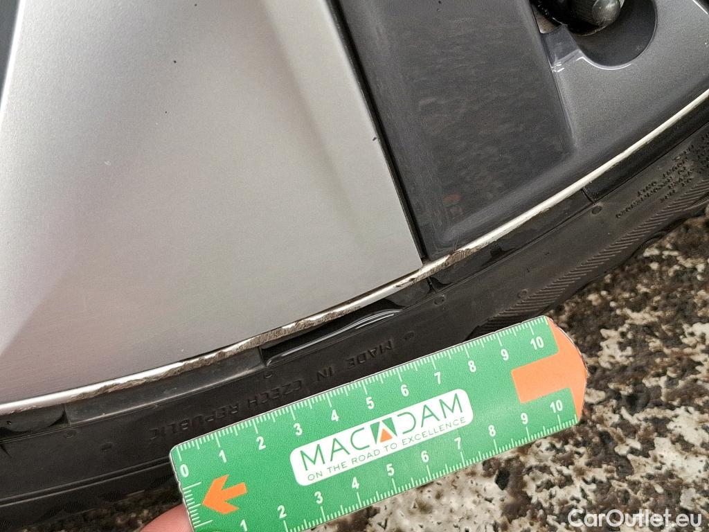  Tesla  Model Y TESLA  / 2021 / 5P / SUV RWD #11