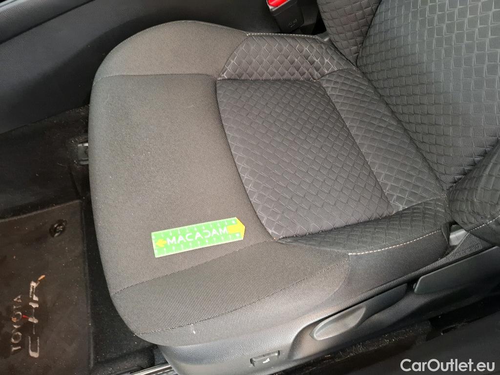  Toyota  C-HR TOYOTA  / 2016 / 5P / SUV 1.8 Hybride 122 Dynamic Business Stage A #8