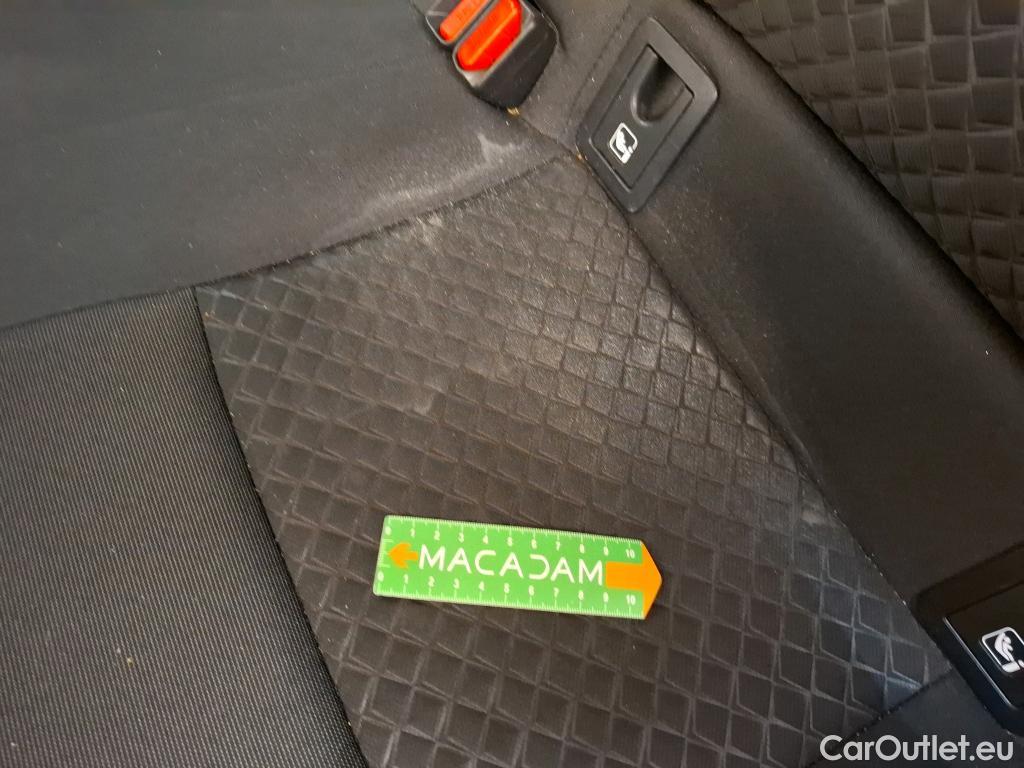  Toyota  C-HR TOYOTA  / 2016 / 5P / SUV 1.8 Hybride 122 Dynamic Business Stage A #30