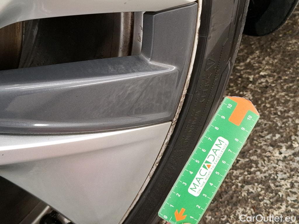  Tesla  Model Y TESLA  / 2021 / 5P / SUV RWD #12