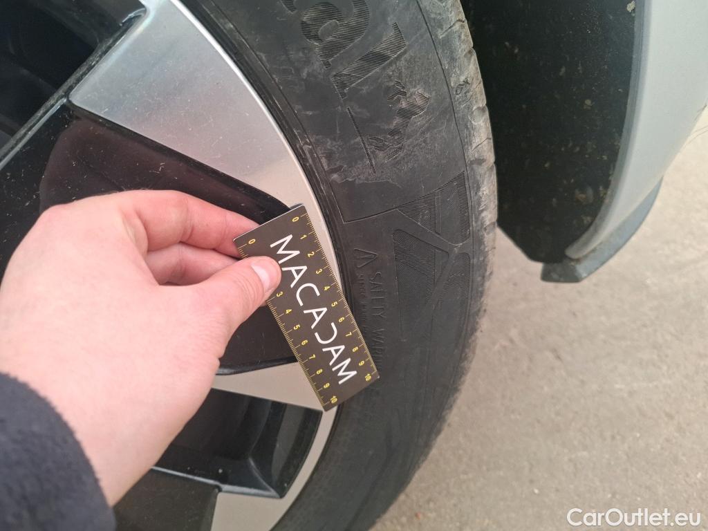  Volkswagen  ID.3  150 kW Pro Performance Life Plus 58kWh BVA #29