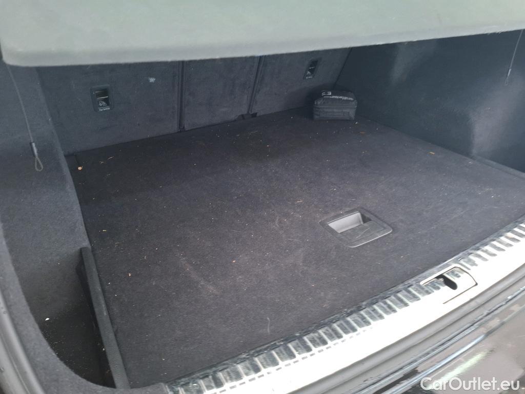  Audi  Q3 AUDI  / 2018 / 5P / SUV 35 TFSI 150 MHEV S TRONIC DESIGN LUXE #26