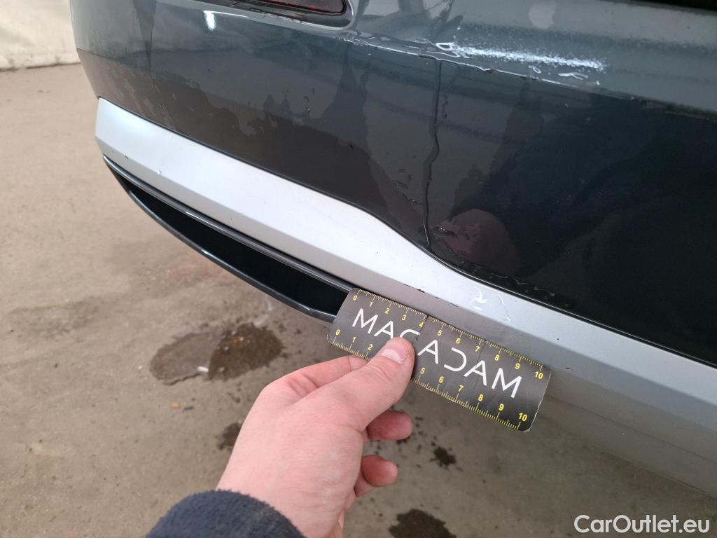  Audi  Q3 AUDI  / 2018 / 5P / SUV 35 TFSI 150 MHEV S TRONIC DESIGN LUXE #12