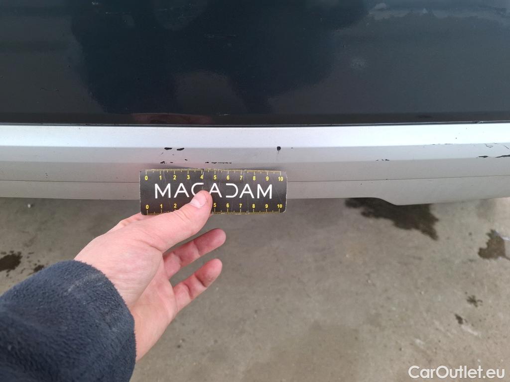  Audi  Q3 AUDI  / 2018 / 5P / SUV 35 TFSI 150 MHEV S TRONIC DESIGN LUXE #9