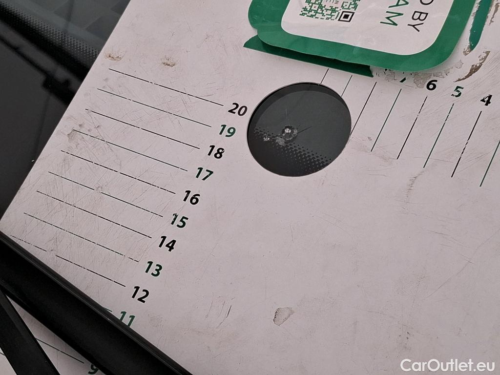  Audi  Q3 AUDI  / 2018 / 5P / SUV 35 TFSI 150 MHEV S TRONIC DESIGN LUXE #21