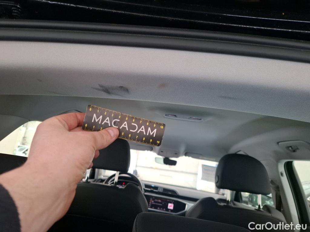  Audi  Q3 AUDI  / 2018 / 5P / SUV 35 TFSI 150 MHEV S TRONIC DESIGN LUXE #28