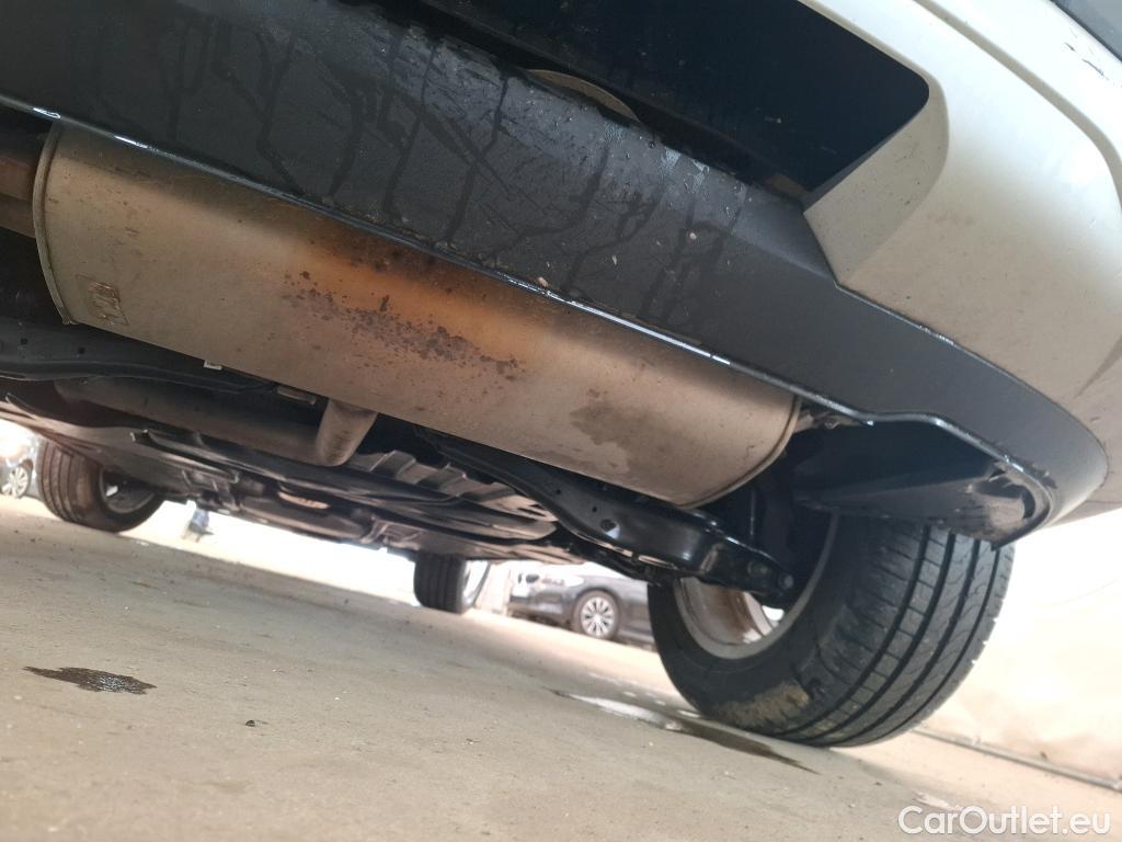  Audi  Q3 AUDI  / 2018 / 5P / SUV 35 TFSI 150 MHEV S TRONIC DESIGN LUXE #16