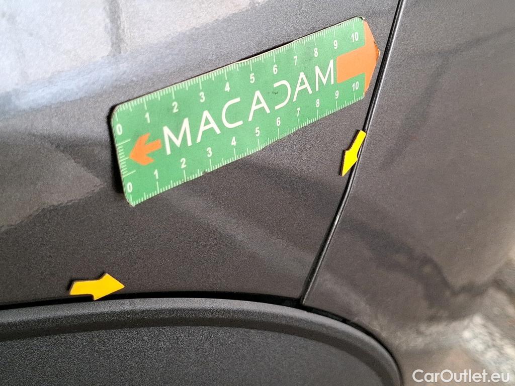  Ford  Kuga FORD  / 2019 / 5P / SUV 2.5 190 hybrid Flexifuel Pshift Titanium #18