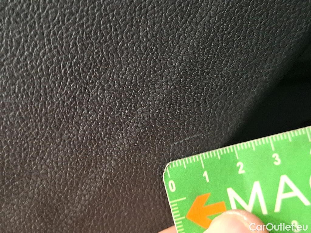  Ford  Kuga FORD  / 2019 / 5P / SUV 2.5 190 hybrid Flexifuel Pshift Titanium #91