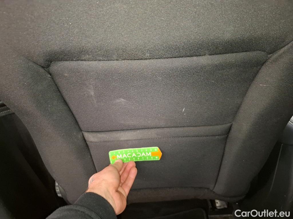  Ford  Kuga FORD  / 2019 / 5P / SUV 2.5 190 hybrid Flexifuel Pshift Titanium #110