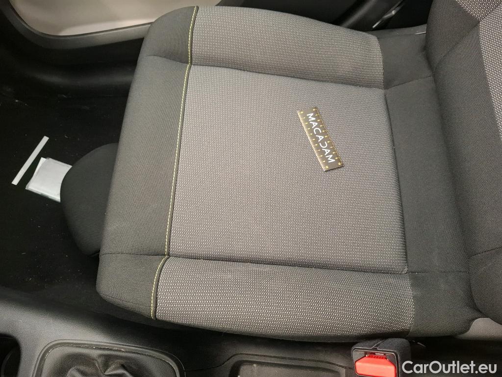  Citroen  C3  Société Feel Business R 1.5 BlueHDI 100CV BVM5 E6dT #25