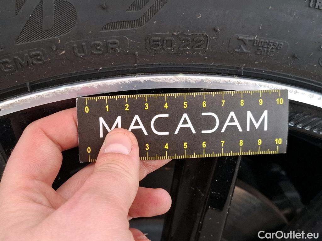  Mercedes  GLA MERCEDES-BENZ  / 2020 / 5P / SUV 1.3  250 e AMG LINE DCT #7