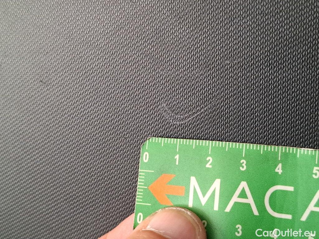  Ford  Kuga FORD  / 2019 / 5P / SUV 2.5 190 hybrid Flexifuel Pshift Titanium #104