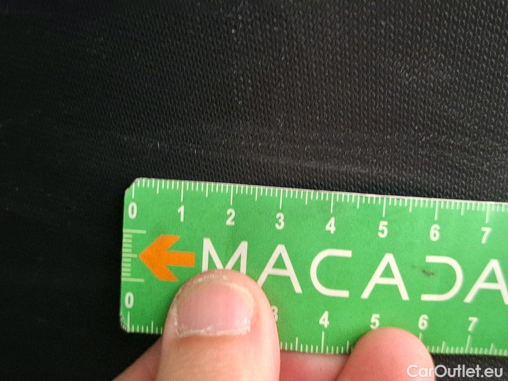  Ford  Kuga FORD  / 2019 / 5P / SUV 2.5 190 hybrid Flexifuel Pshift Titanium #97