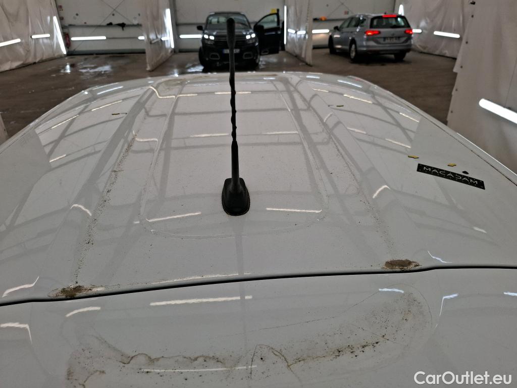  Citroen  C3  Société Feel Business R 1.5 BlueHDI 100CV BVM5 E6dT #3