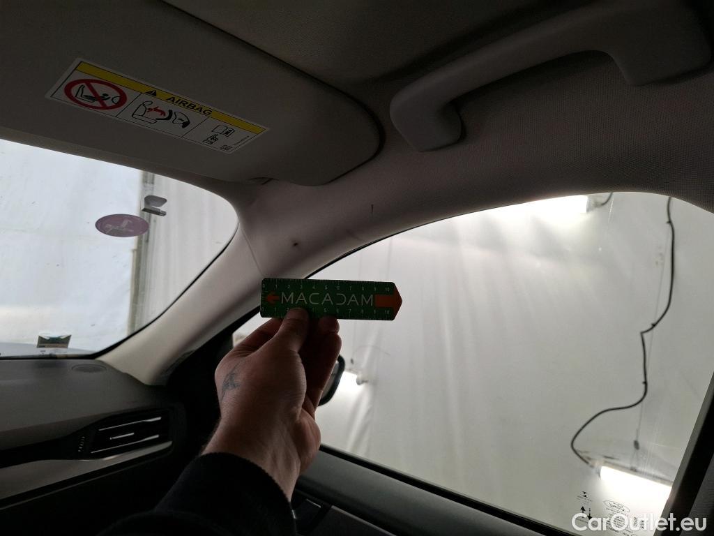  Ford  Kuga FORD  / 2019 / 5P / SUV 2.5 190 hybrid Flexifuel Pshift Titanium #112